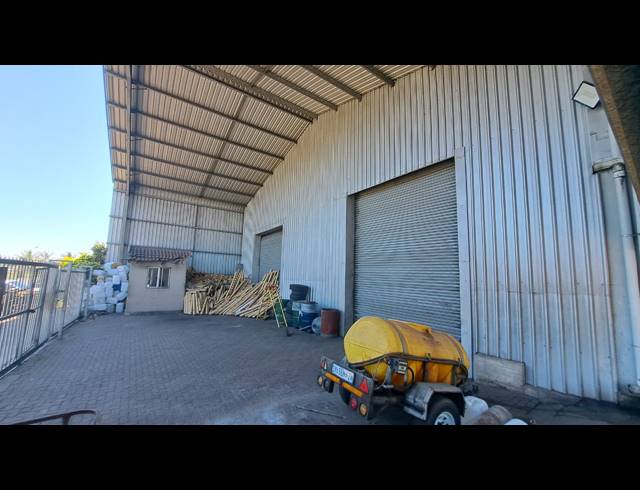 2,250M² FACTORY TO LET IN ALTON